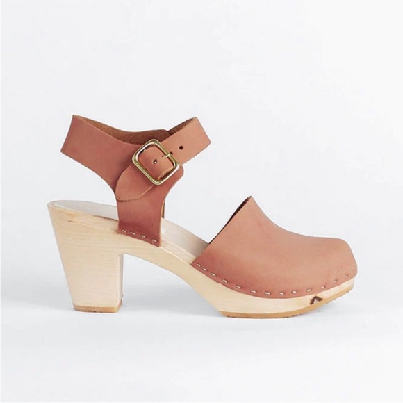 BRYR EMMA CLOSED TOE CLOGS IN BLUSH SIZE 41 - Picture 1 of 5